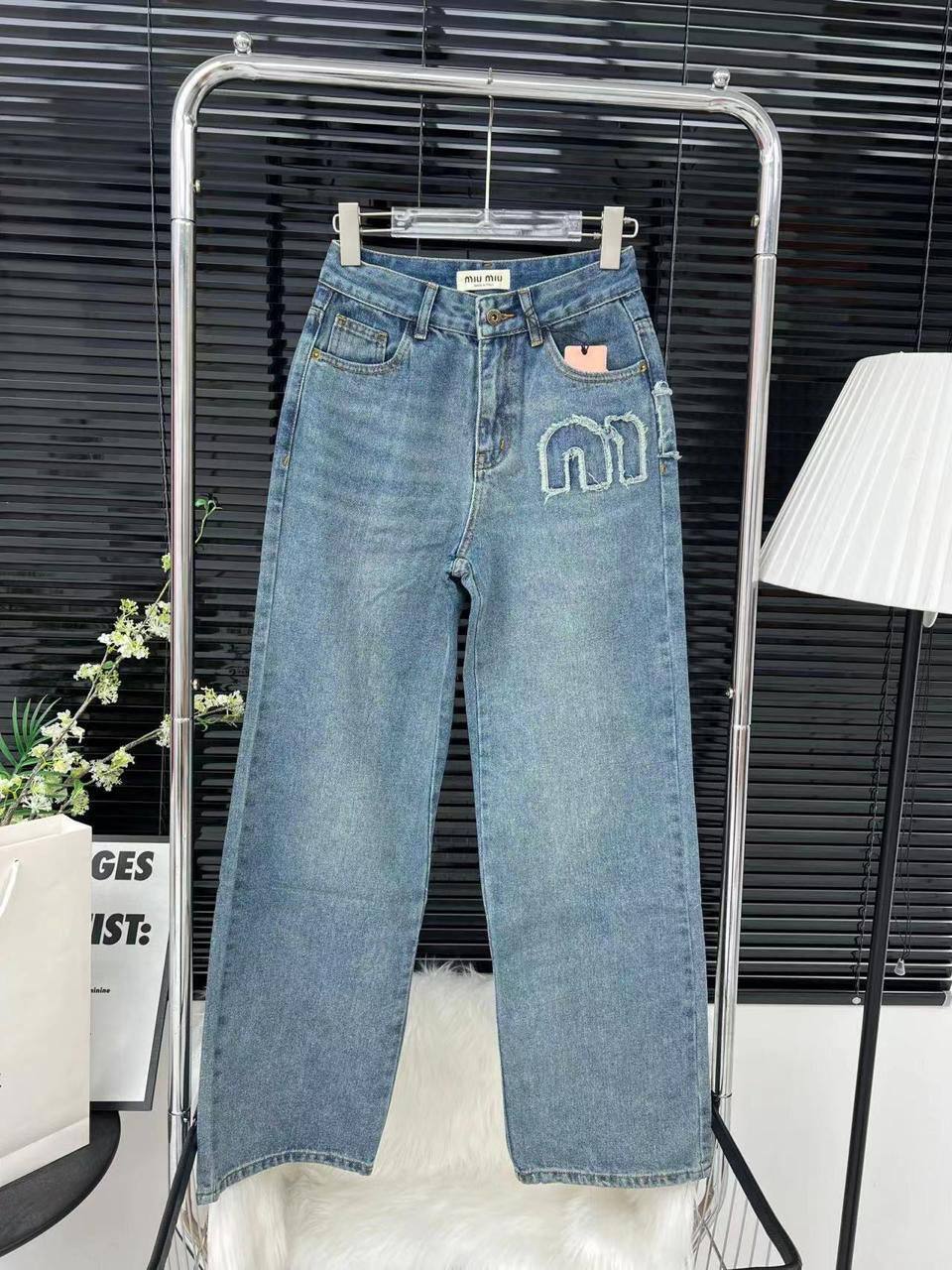 Джинсы трендовые Miu Miu BP-46921 Джинсы трендовые Miu Miu BP-46921