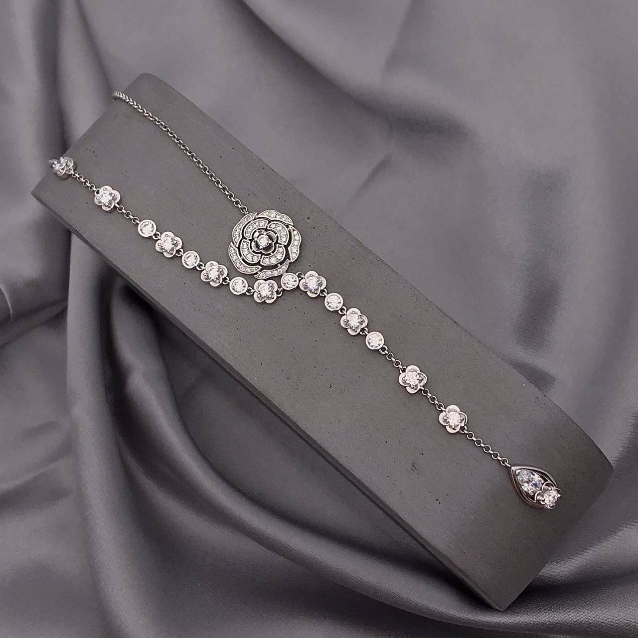 Коллекционная подвеска Chanel BP-23432 Коллекционная подвеска Chanel BP-23432