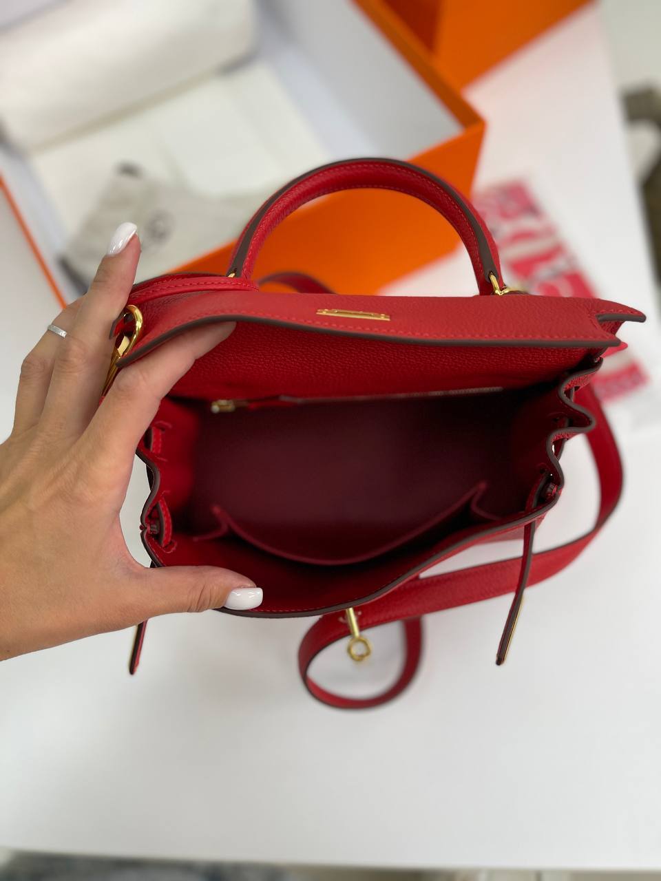 Коллекционная сумка женская Kelly, 25 cm Togo Hermes BP-16143 Коллекционная сумка женская Kelly, 25 cm Togo Hermes BP-16143