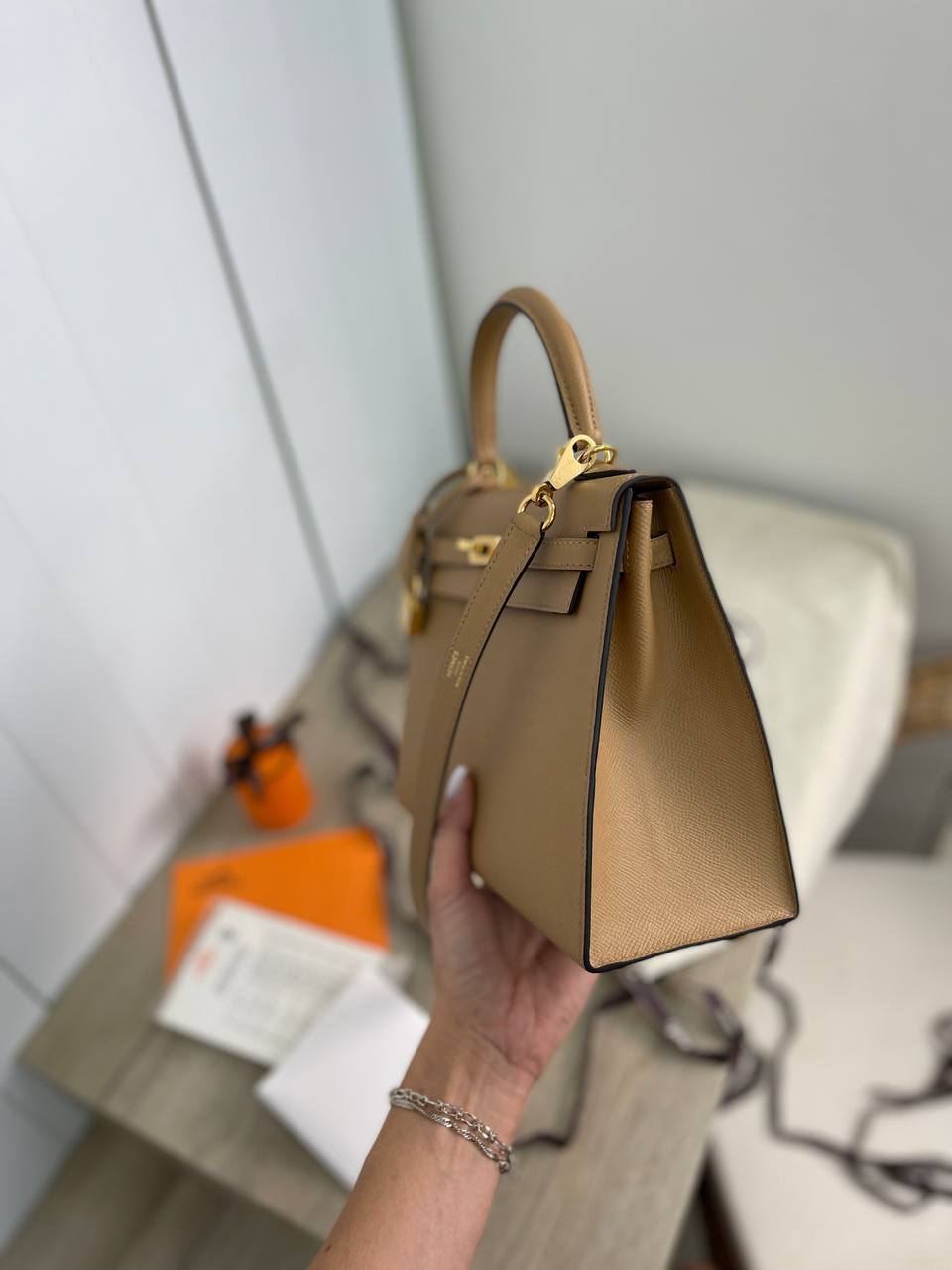 Коллекционная сумка женская Kelly, 25 Epsom GHW Hermes BP-18073 Коллекционная сумка женская Kelly, 25 Epsom GHW Hermes BP-18073