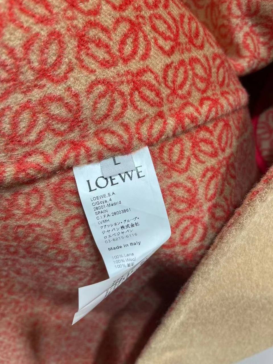 Пальто Loewe BP-19069 эксклюзивное Пальто Loewe BP-19069 эксклюзивное