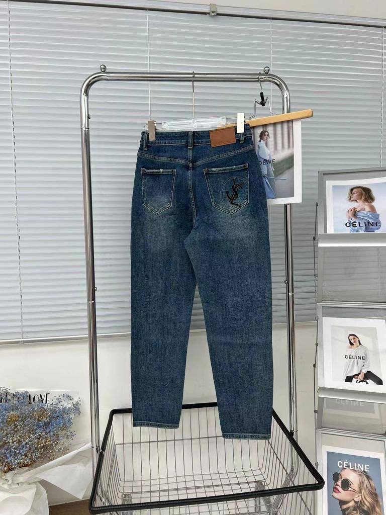 Джинсы трендовые Yves Saint Laurent BP-39066 Джинсы трендовые Yves Saint Laurent BP-39066