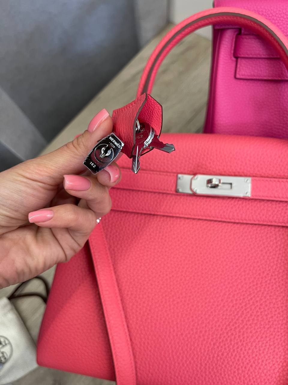 Kelly 28 см коллекционная женская сумка, Togo Hermes BP-53144 Kelly 28 см коллекционная женская сумка, Togo Hermes BP-53144