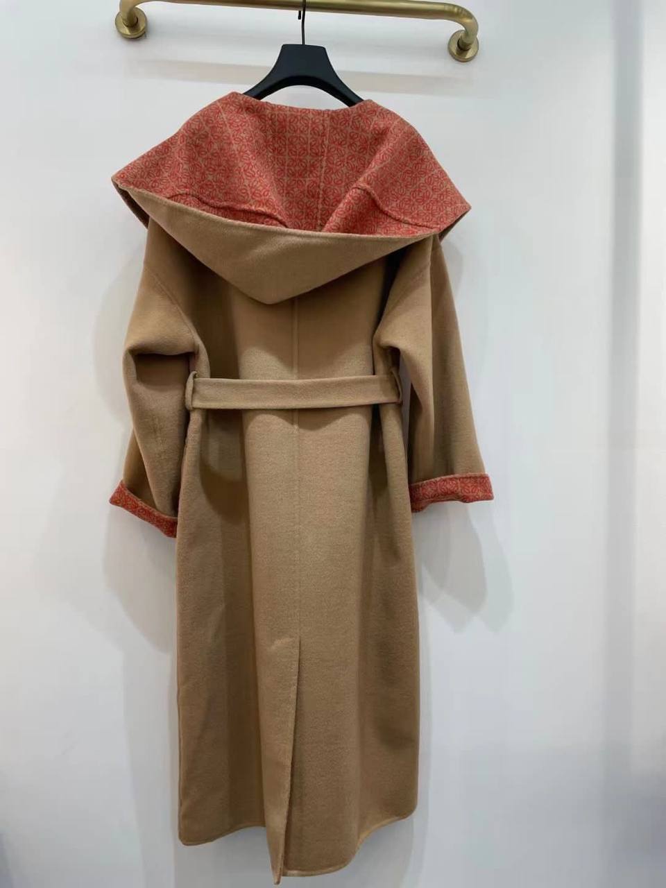 Пальто Loewe BP-19069 эксклюзивное Пальто Loewe BP-19069 эксклюзивное