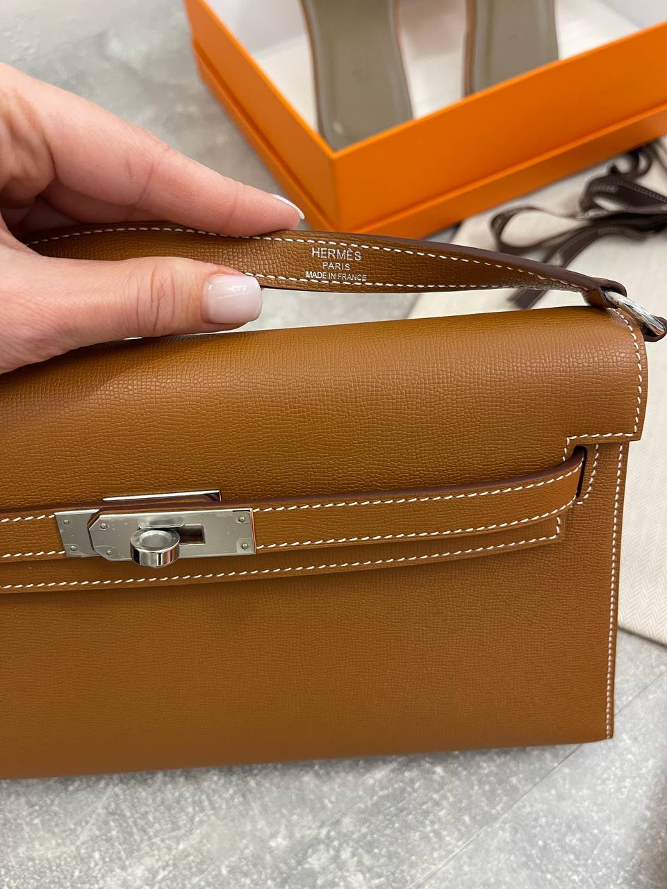 Женская сумка коллекционная Kelly Elan PHW Chevre Hermes BP-46494 Женская сумка коллекционная Kelly Elan PHW Chevre Hermes BP-46494