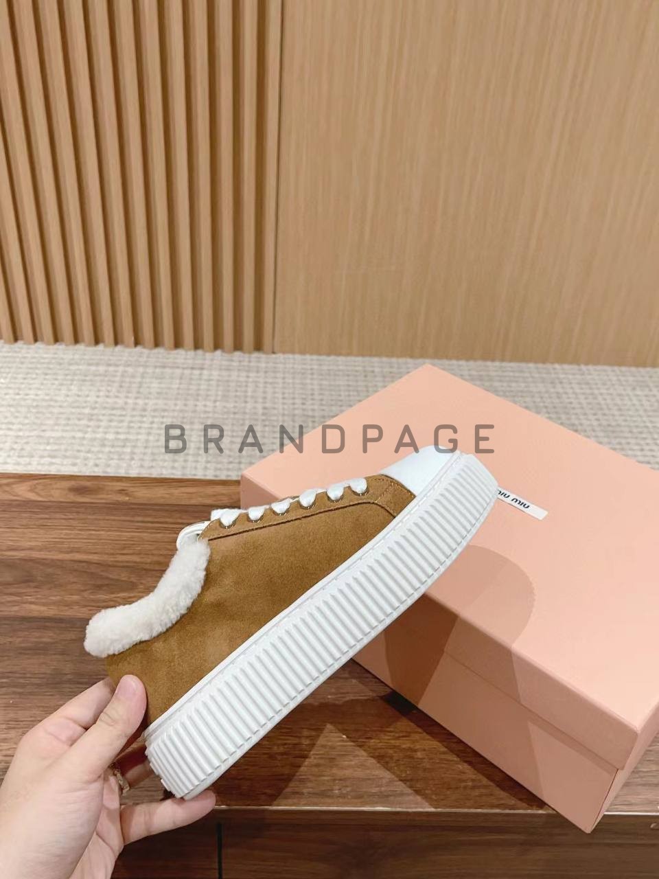 Кроссовки меховые Miu Miu BPLUX12434 Кроссовки меховые Miu Miu BPLUX12434