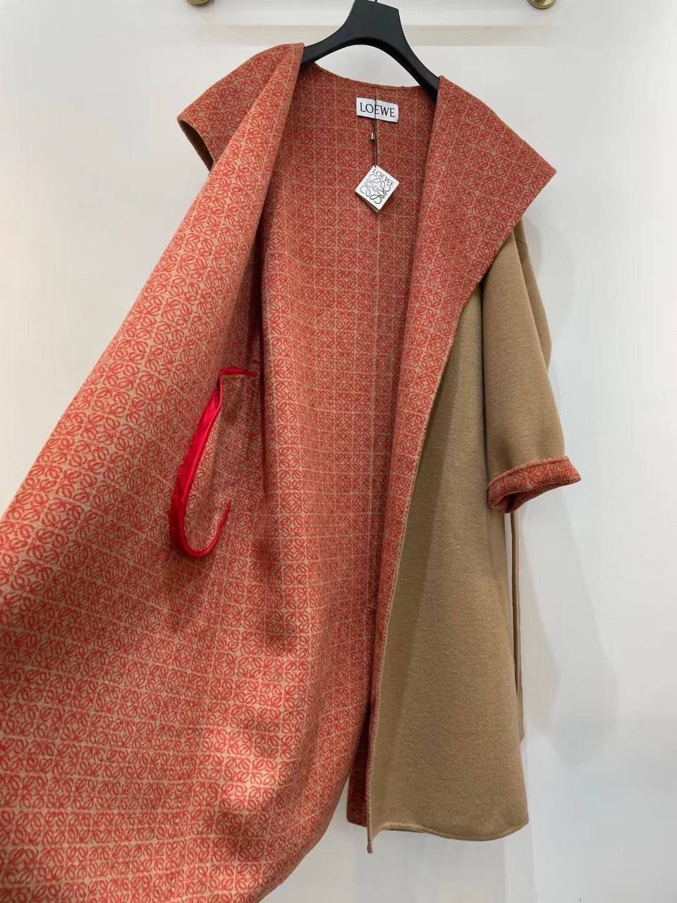 Пальто Loewe BP-19069 эксклюзивное Пальто Loewe BP-19069 эксклюзивное