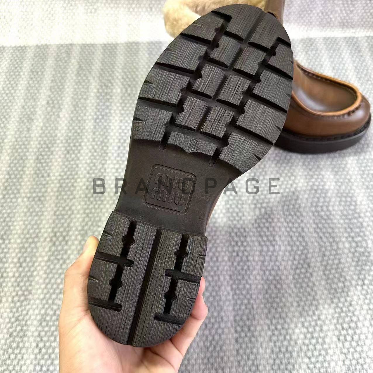 Сапоги кожаные Miu Miu BPLUX12440 Сапоги кожаные Miu Miu BPLUX12440