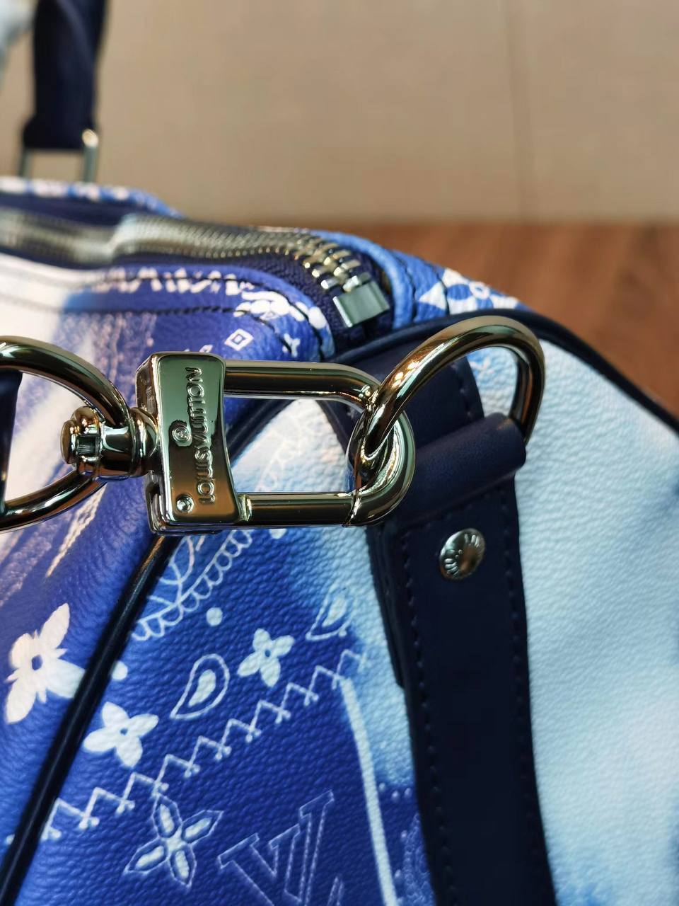 Дорожная сумка сине-белая Louis Vuitton BP-15123 Дорожная сумка сине-белая Louis Vuitton BP-15123