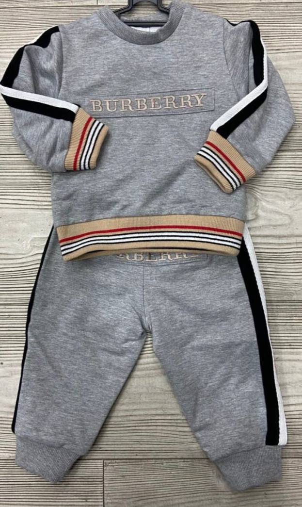 Костюм спортивный дизайнерский Burberry BP-23705 Костюм спортивный дизайнерский Burberry BP-23705