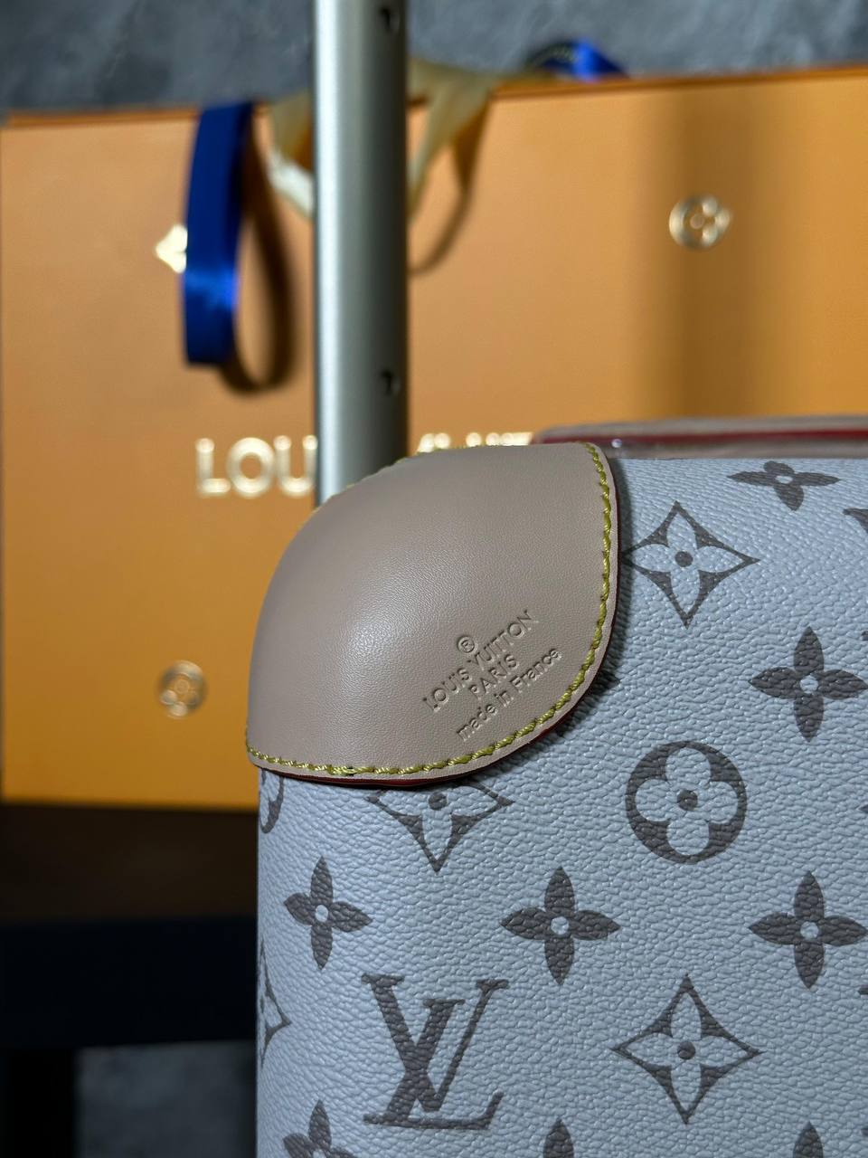 Чемодан для поездок Louis Vuitton BP-40215 Чемодан для поездок Louis Vuitton BP-40215