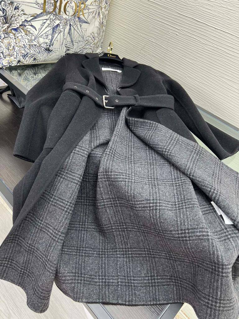 Элитное пальто Christian Dior BP-39478 Элитное пальто Christian Dior BP-39478