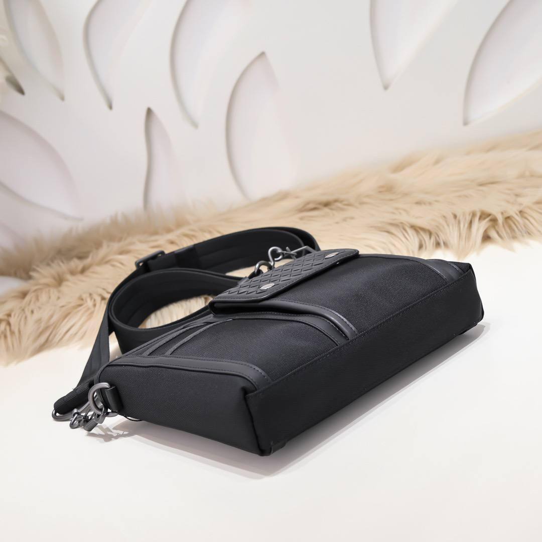 Мессенджер премиум Bottega Veneta BP-39693 Мессенджер премиум Bottega Veneta BP-39693