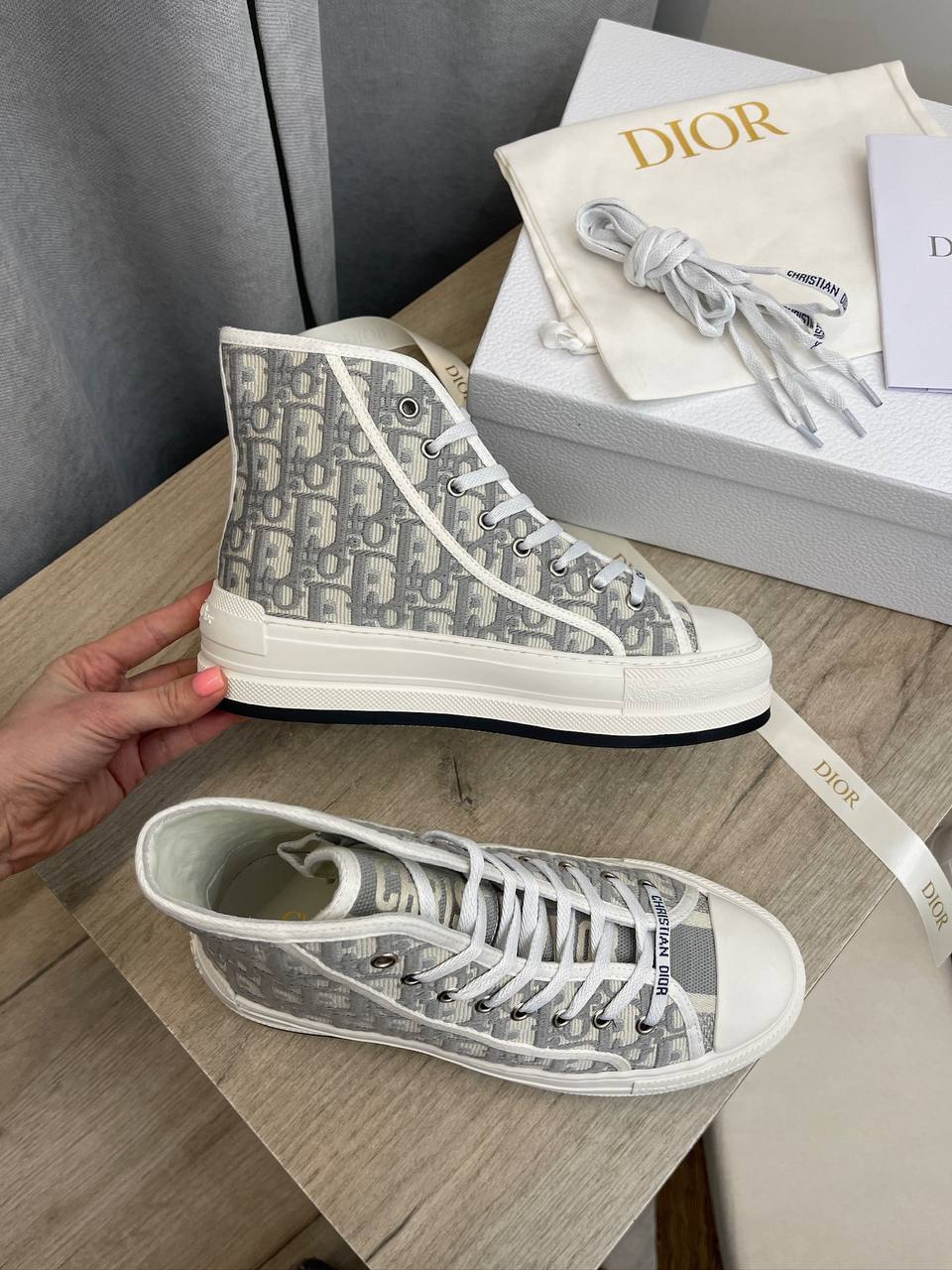 Трендовые женские кеды Christian Dior BP-48477 Трендовые женские кеды Christian Dior BP-48477