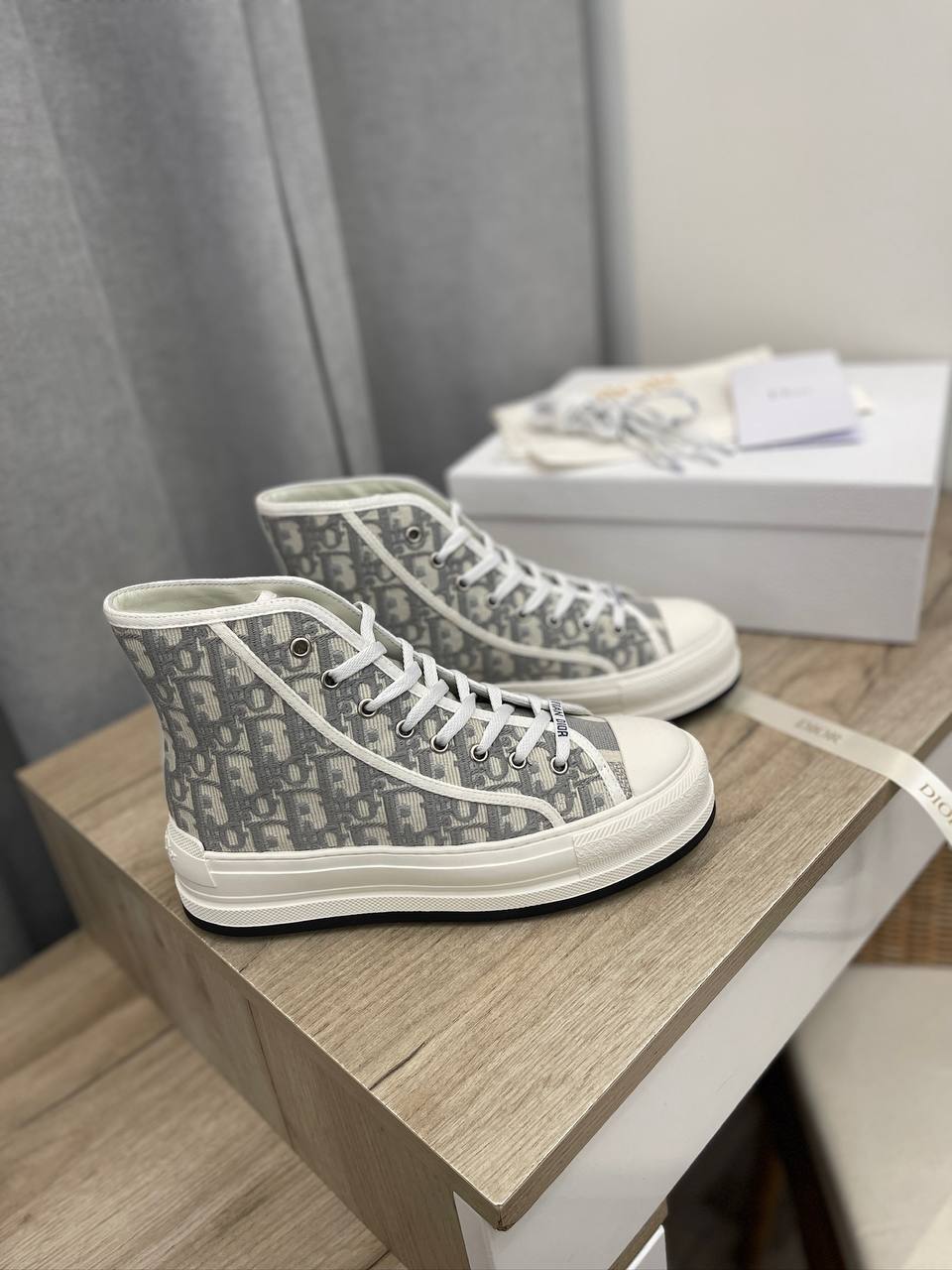 Трендовые женские кеды Christian Dior BP-48477 Трендовые женские кеды Christian Dior BP-48477