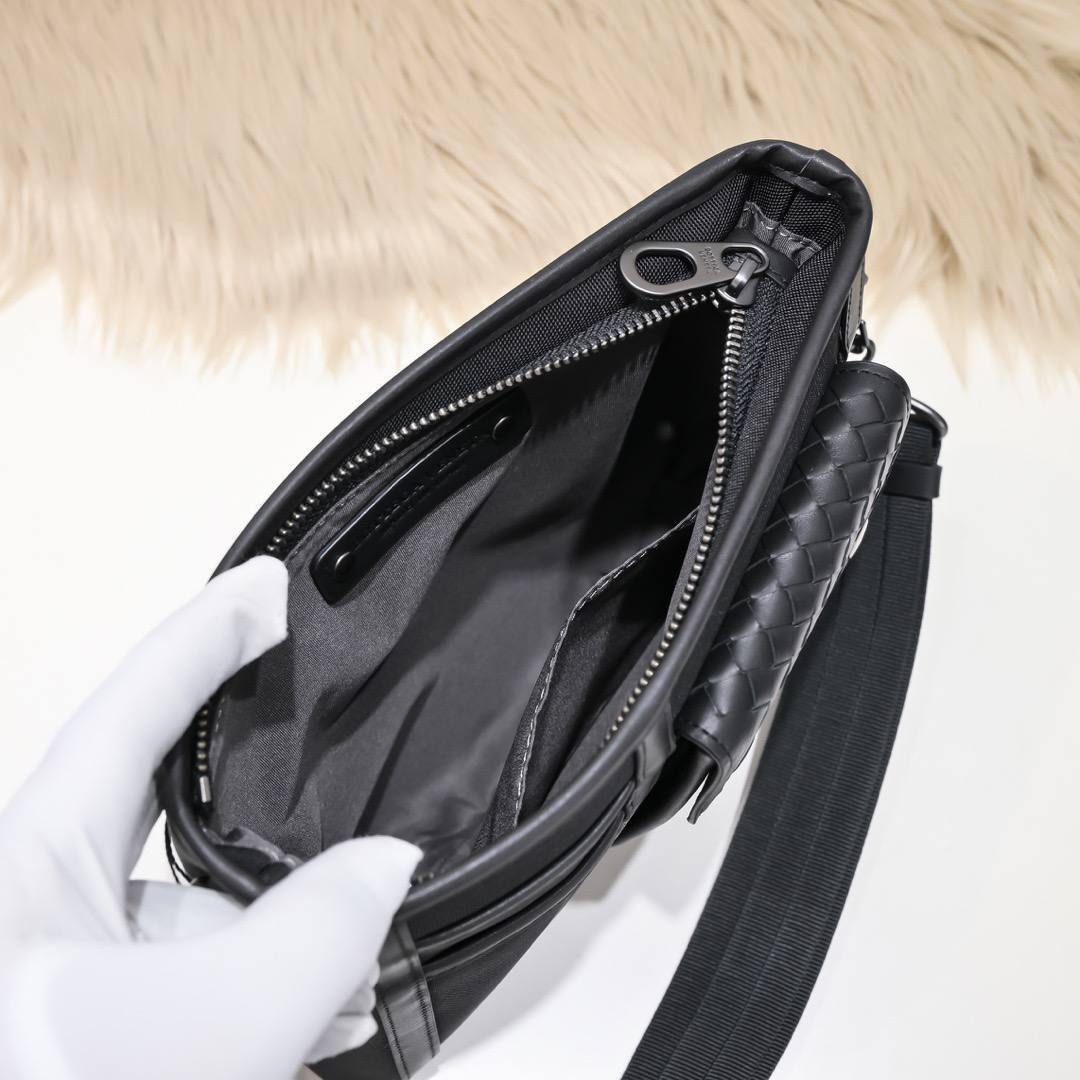 Мессенджер премиум Bottega Veneta BP-39693 Мессенджер премиум Bottega Veneta BP-39693