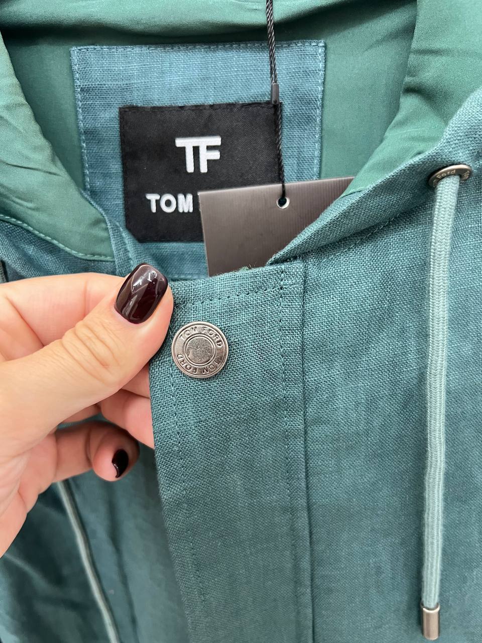 Мужской костюм Tom Ford BP-46669 Мужской костюм Tom Ford BP-46669