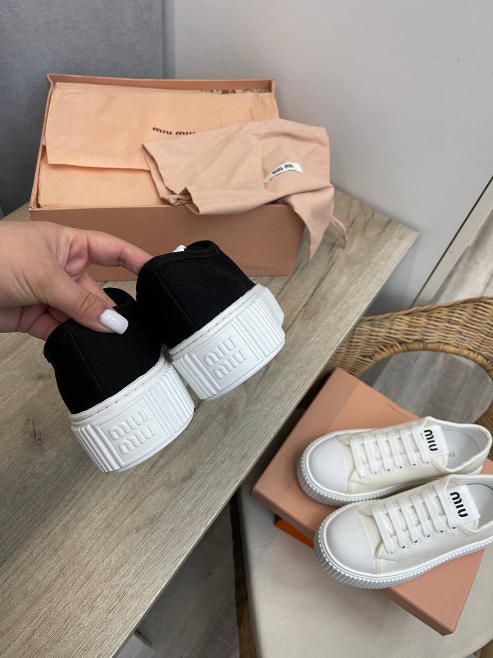 Повседневные женские кеды Miu Miu BP-50301 Повседневные женские кеды Miu Miu BP-50301