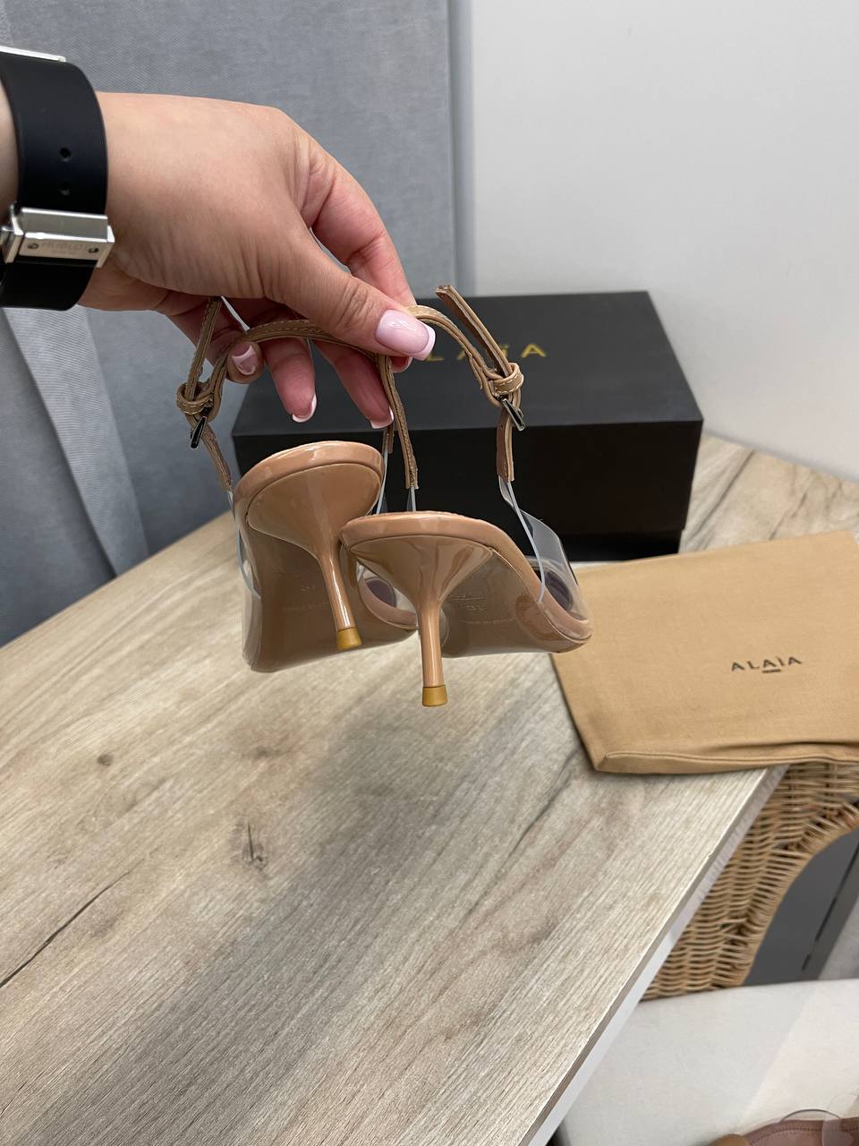 Трендовые туфли Alaia BP-48968 Трендовые туфли Alaia BP-48968