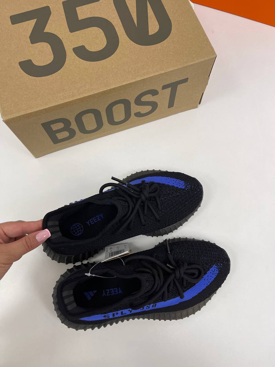 Adidas Yeezy Boost премиум кроссовки BP-35894 Adidas Yeezy Boost премиум кроссовки BP-35894