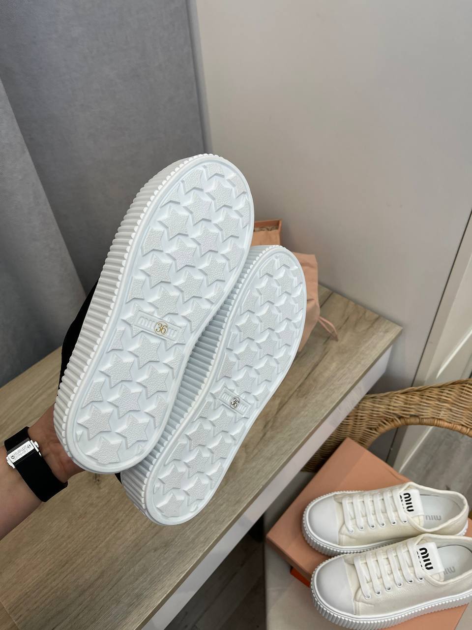 Повседневные женские кеды Miu Miu BP-50301 Повседневные женские кеды Miu Miu BP-50301