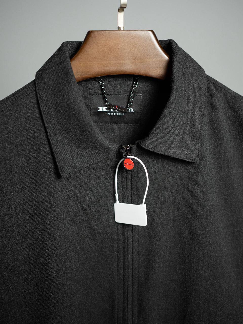 Kiton костюм мужской BP-53317 Kiton костюм мужской BP-53317