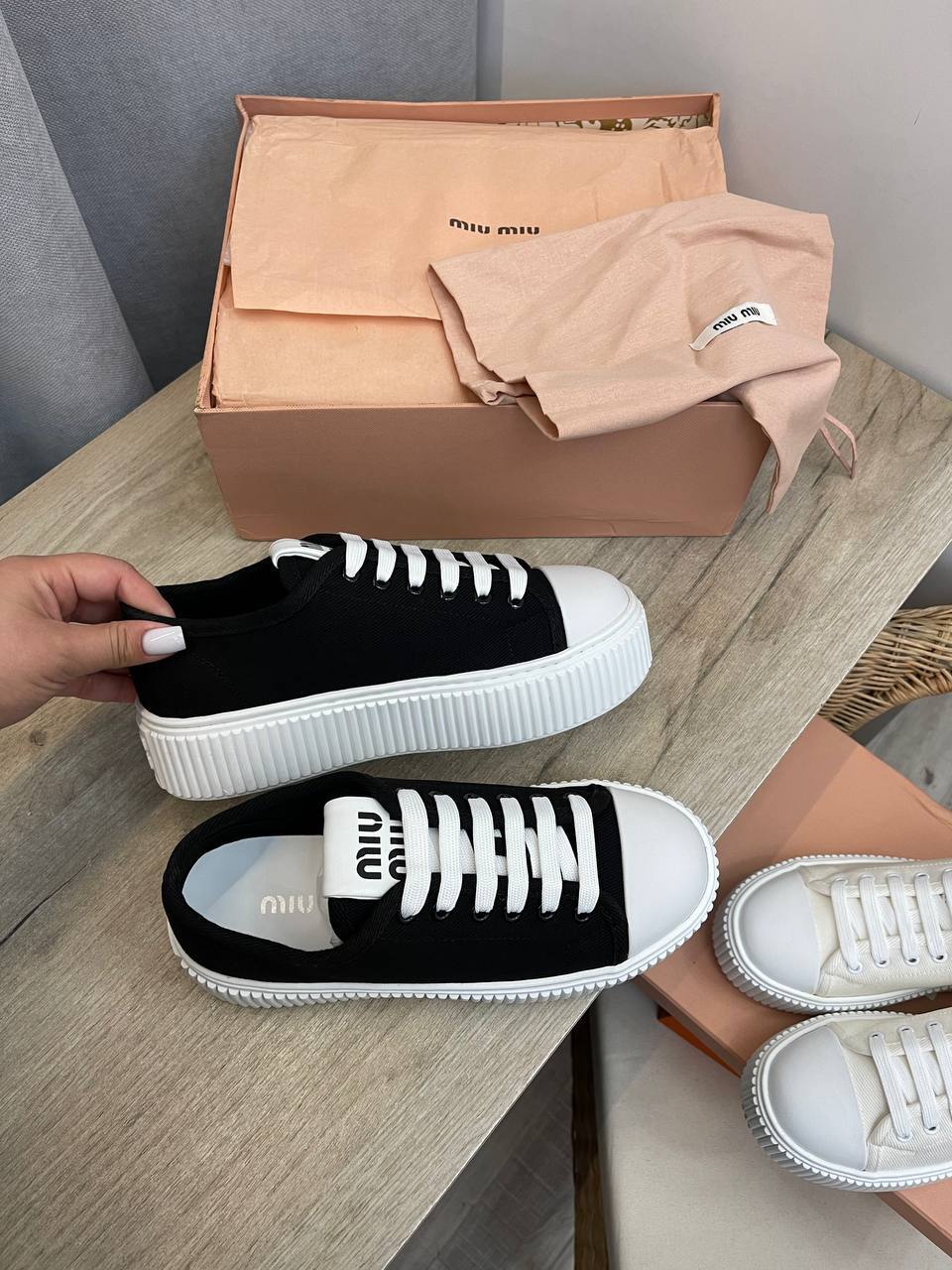 Повседневные женские кеды Miu Miu BP-50301 Повседневные женские кеды Miu Miu BP-50301