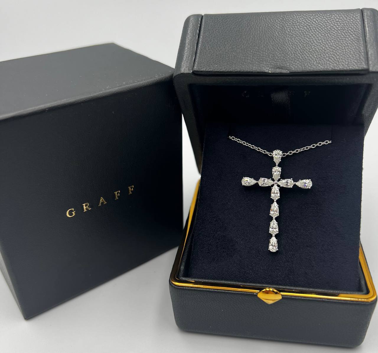 Трендовый крестик Graff BP-48059 Трендовый крестик Graff BP-48059