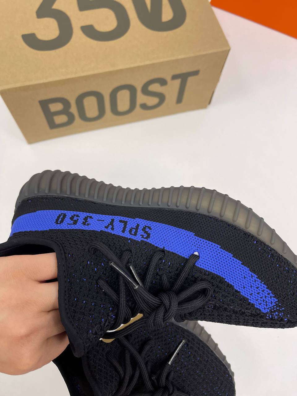 Adidas Yeezy Boost премиум кроссовки BP-35894 Adidas Yeezy Boost премиум кроссовки BP-35894