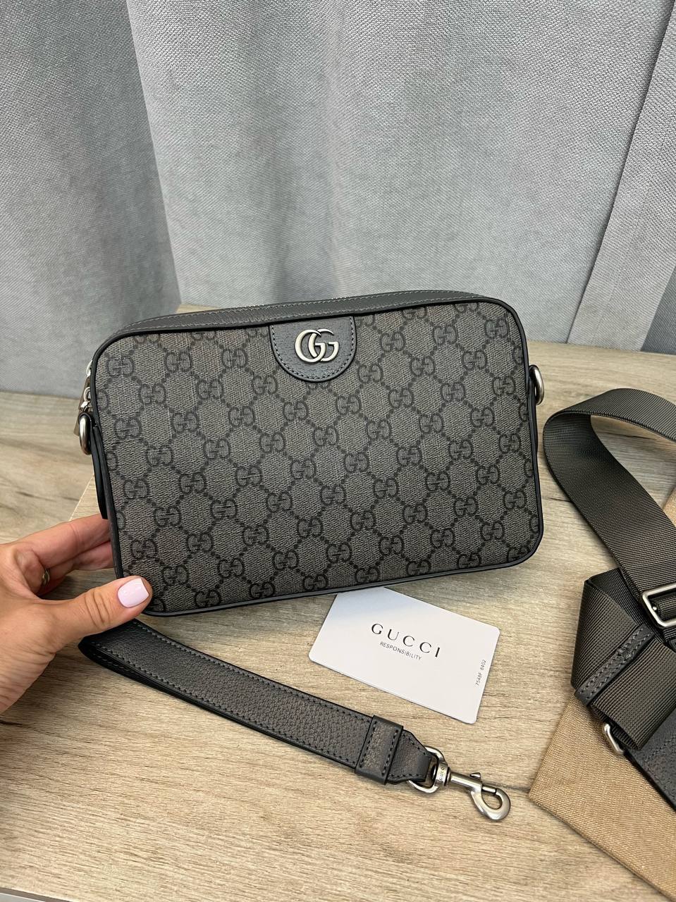 Повседневный мессенджер Gucci BP-40149 Повседневный мессенджер Gucci BP-40149