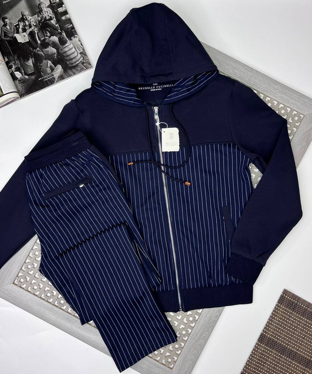 Темно-синий спортивный костюм на манжетах BC BP-18990 Темно-синий спортивный костюм на манжетах BC BP-18990