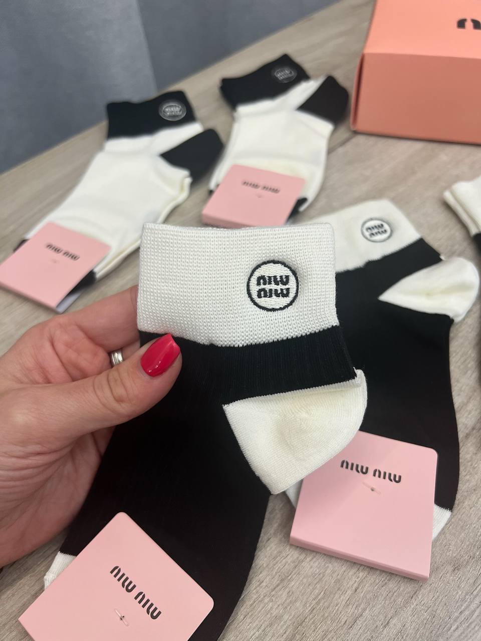 Повседневные носки Miu Miu BP-48821 Повседневные носки Miu Miu BP-48821