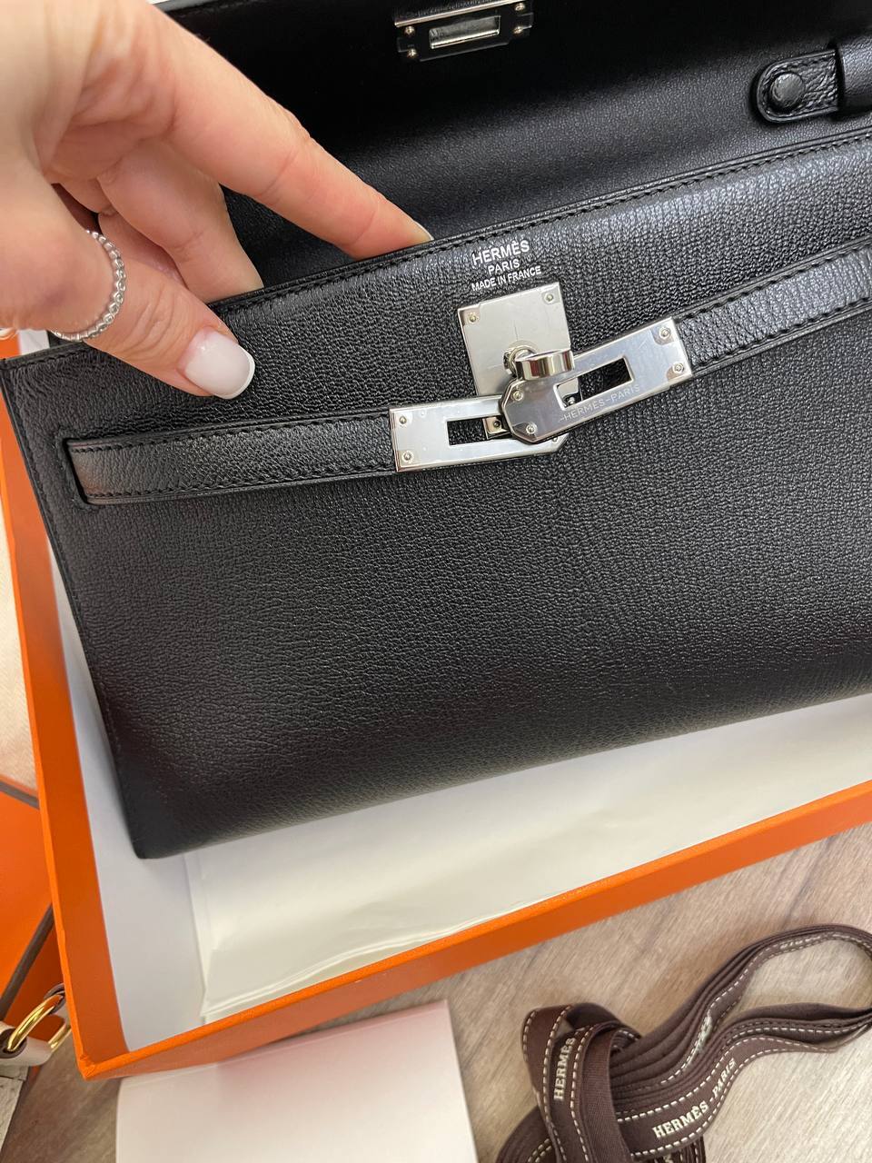 Kelly Elan сумка премиум Chevre PHW женская Hermes BP-44513 Kelly Elan сумка премиум Chevre PHW женская Hermes BP-44513