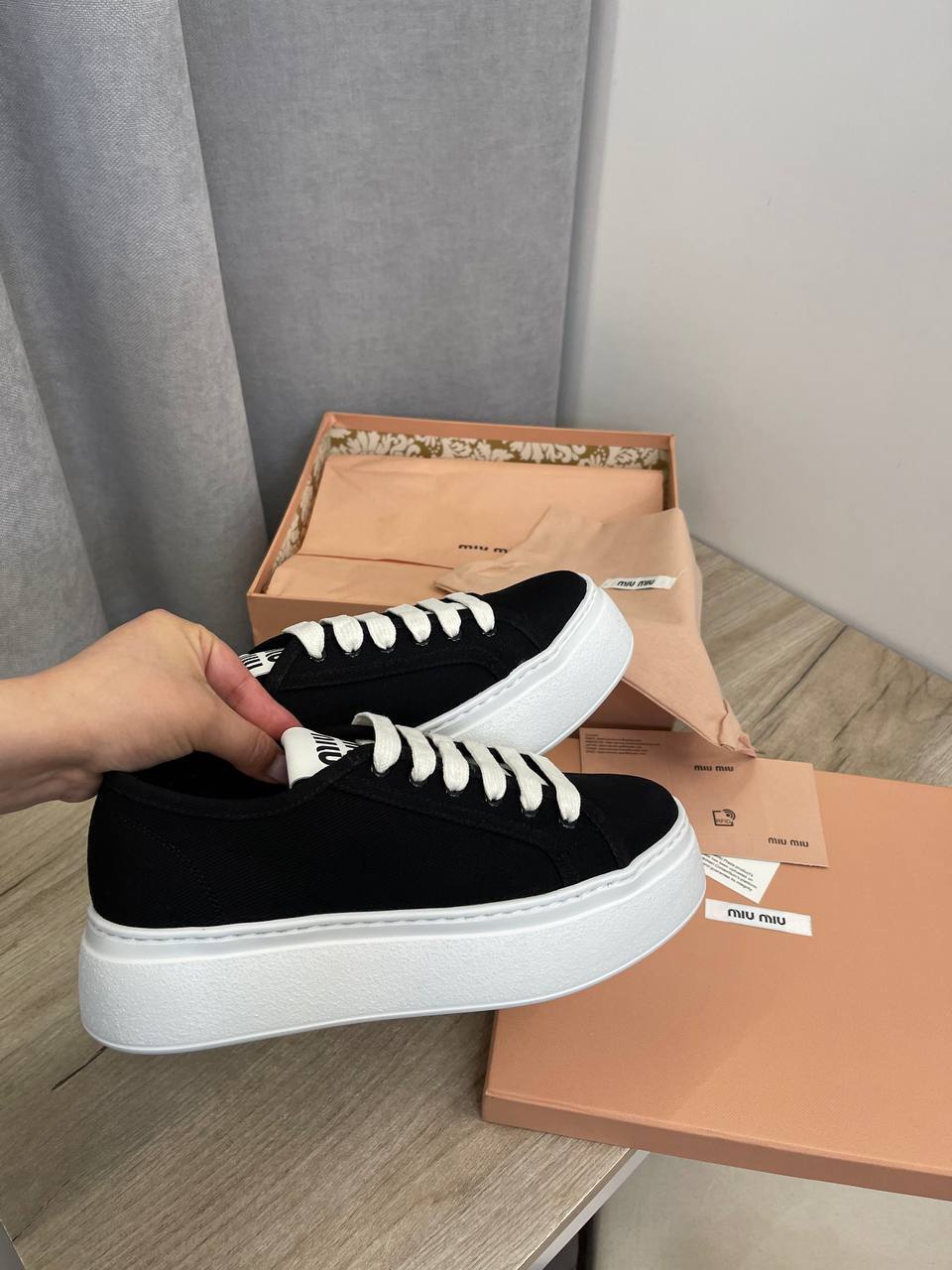 Кеды Miu Miu BP-49937 стильные женские Кеды Miu Miu BP-49937 стильные женские