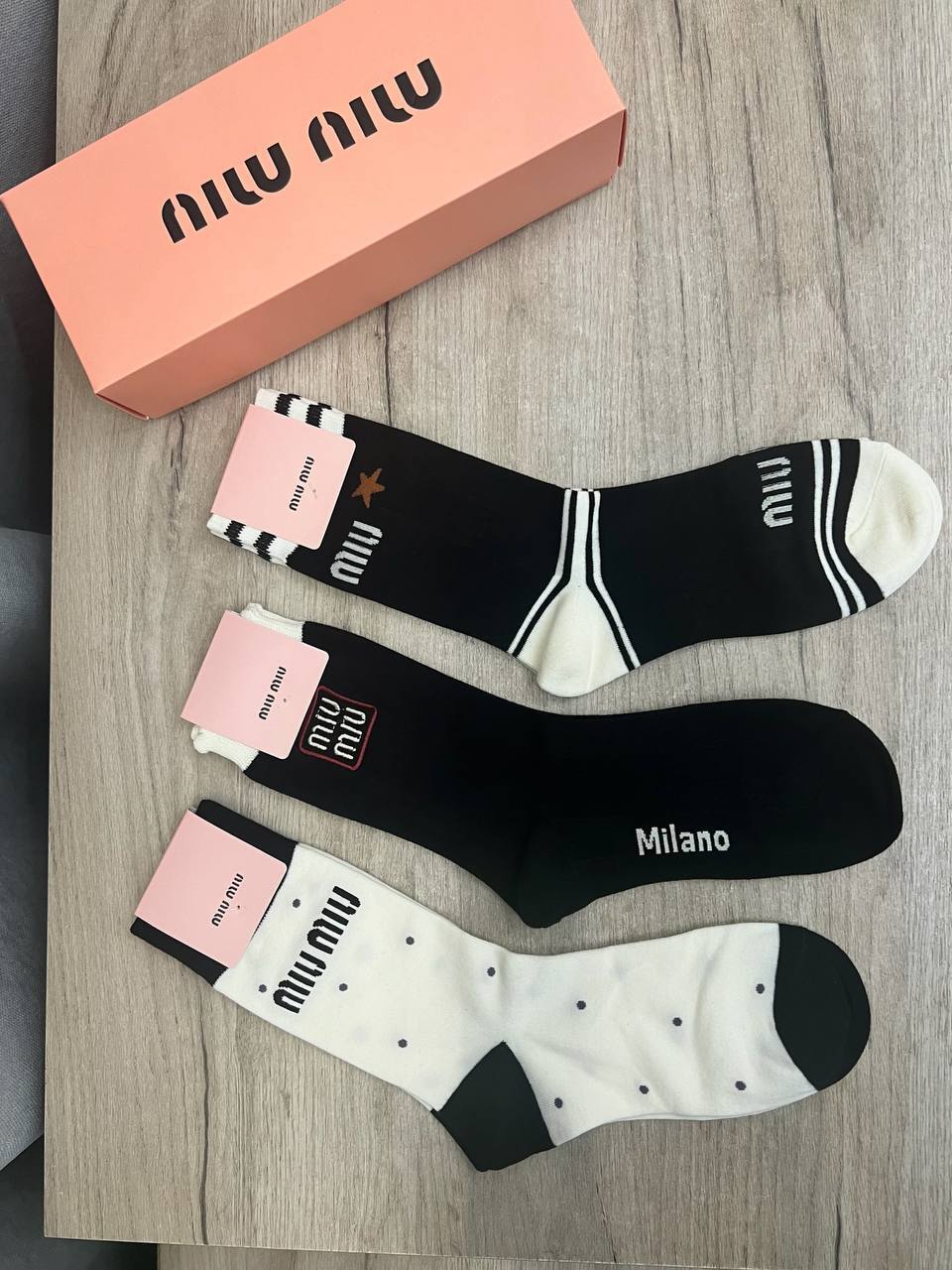 Повседневные носки Miu Miu BP-48821 Повседневные носки Miu Miu BP-48821