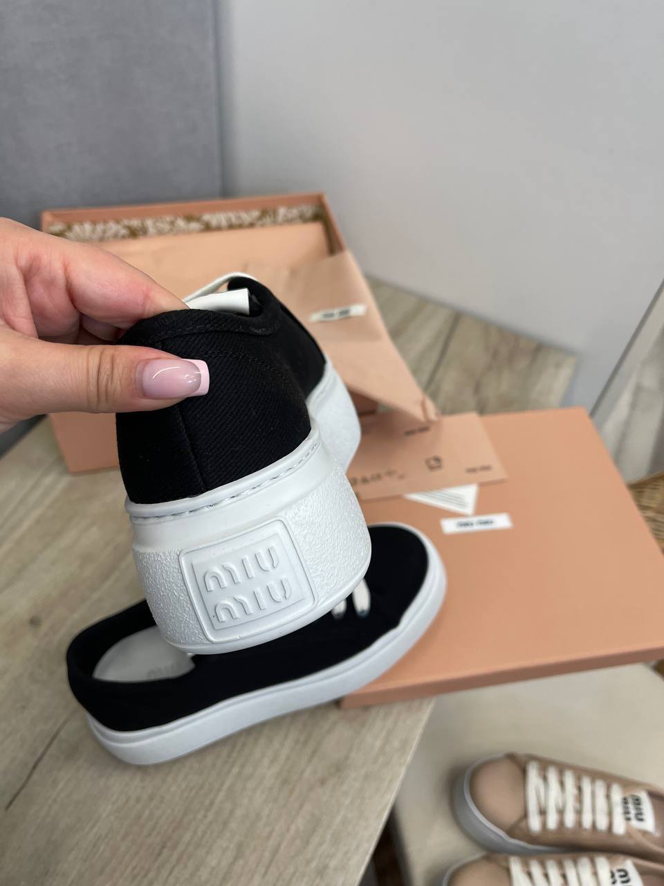 Кеды Miu Miu BP-49937 стильные женские Кеды Miu Miu BP-49937 стильные женские