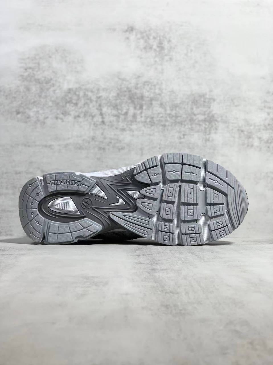 Balenciaga эксклюзивные кроссовки BP-36629 Balenciaga эксклюзивные кроссовки BP-36629