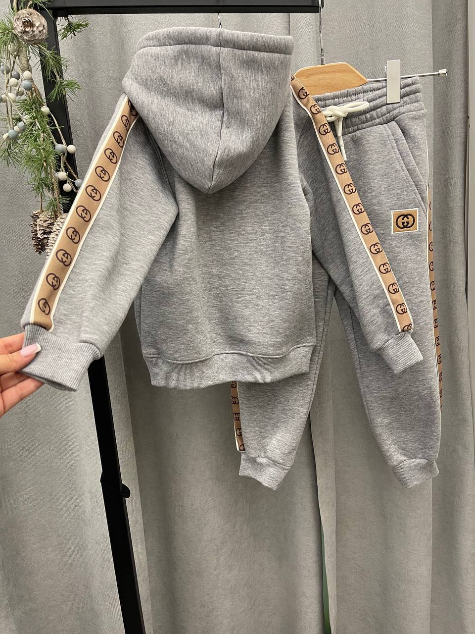 Gucci спортивный костюм BP-44829 Gucci спортивный костюм BP-44829