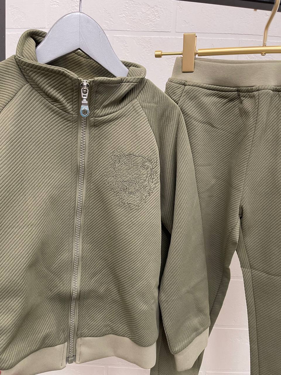 Стильный костюм Kenzo BP-53003 Стильный костюм Kenzo BP-53003