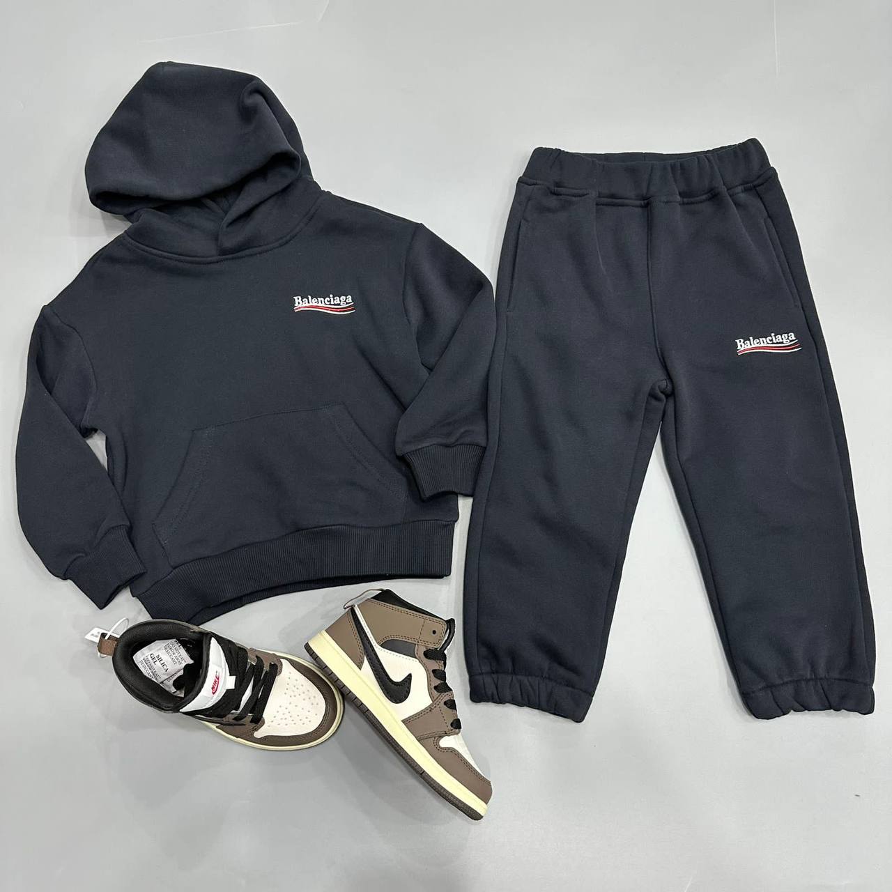 Утеплённый костюм Balenciaga BP-43113 Утеплённый костюм Balenciaga BP-43113