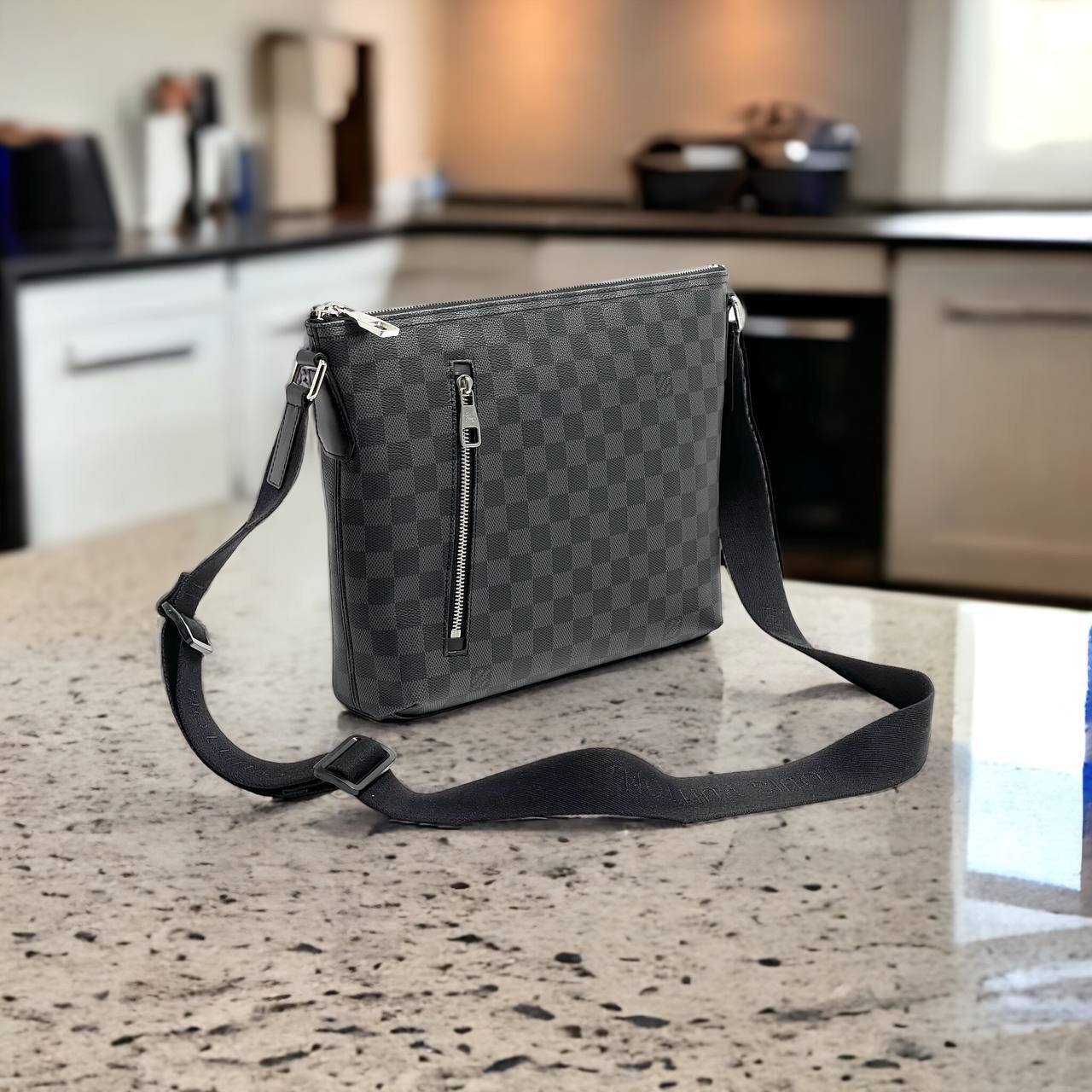 Повседневная сумка Louis Vuitton BP-39372 Повседневная сумка Louis Vuitton BP-39372