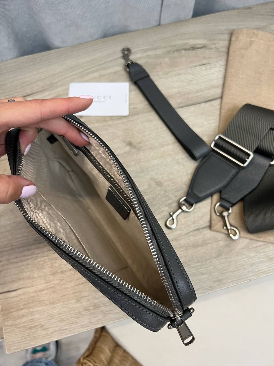 Повседневный мессенджер Gucci BP-40149 Повседневный мессенджер Gucci BP-40149