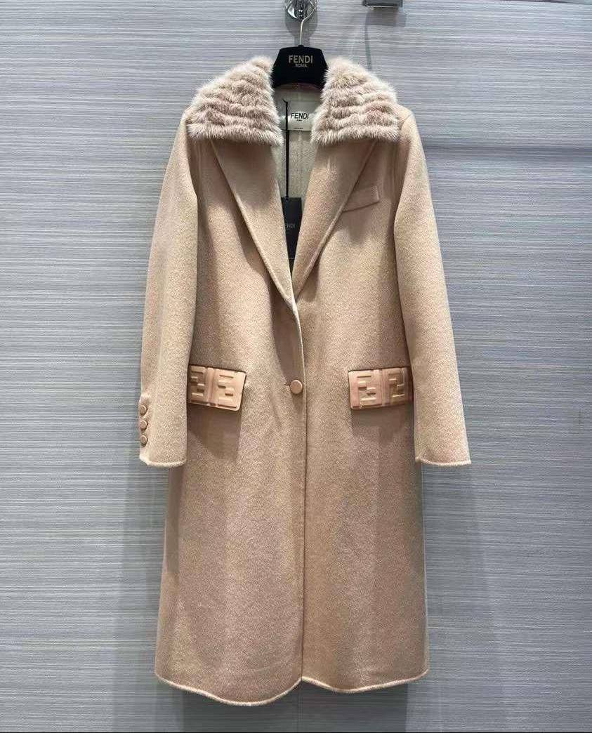 Трендовое пальто Fendi BP-25790 Трендовое пальто Fendi BP-25790