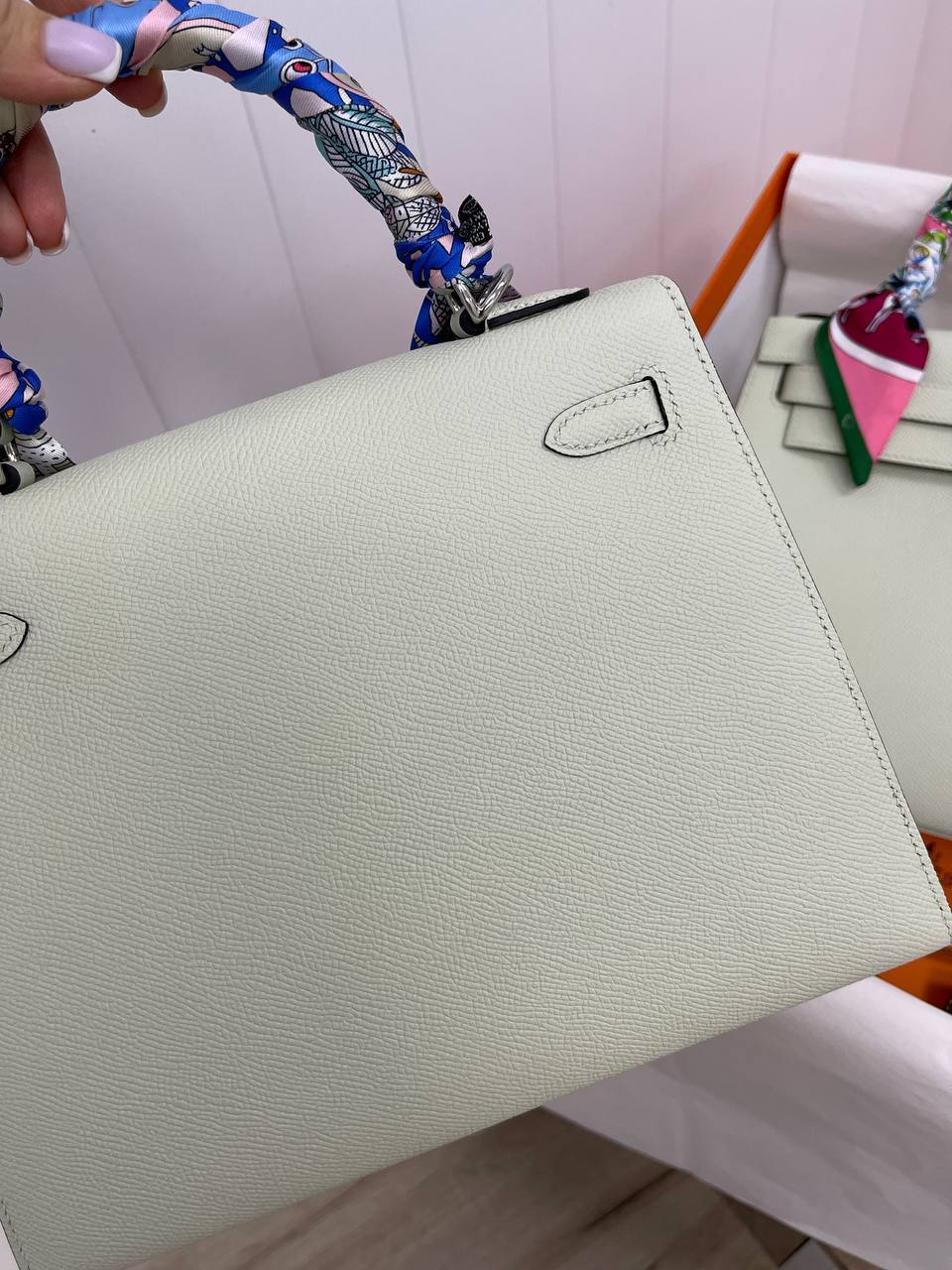 Элегантная женская сумка Kelly, 25 см из epsom кожи Hermes BP-28572 Элегантная женская сумка Kelly, 25 см из epsom кожи Hermes BP-28572