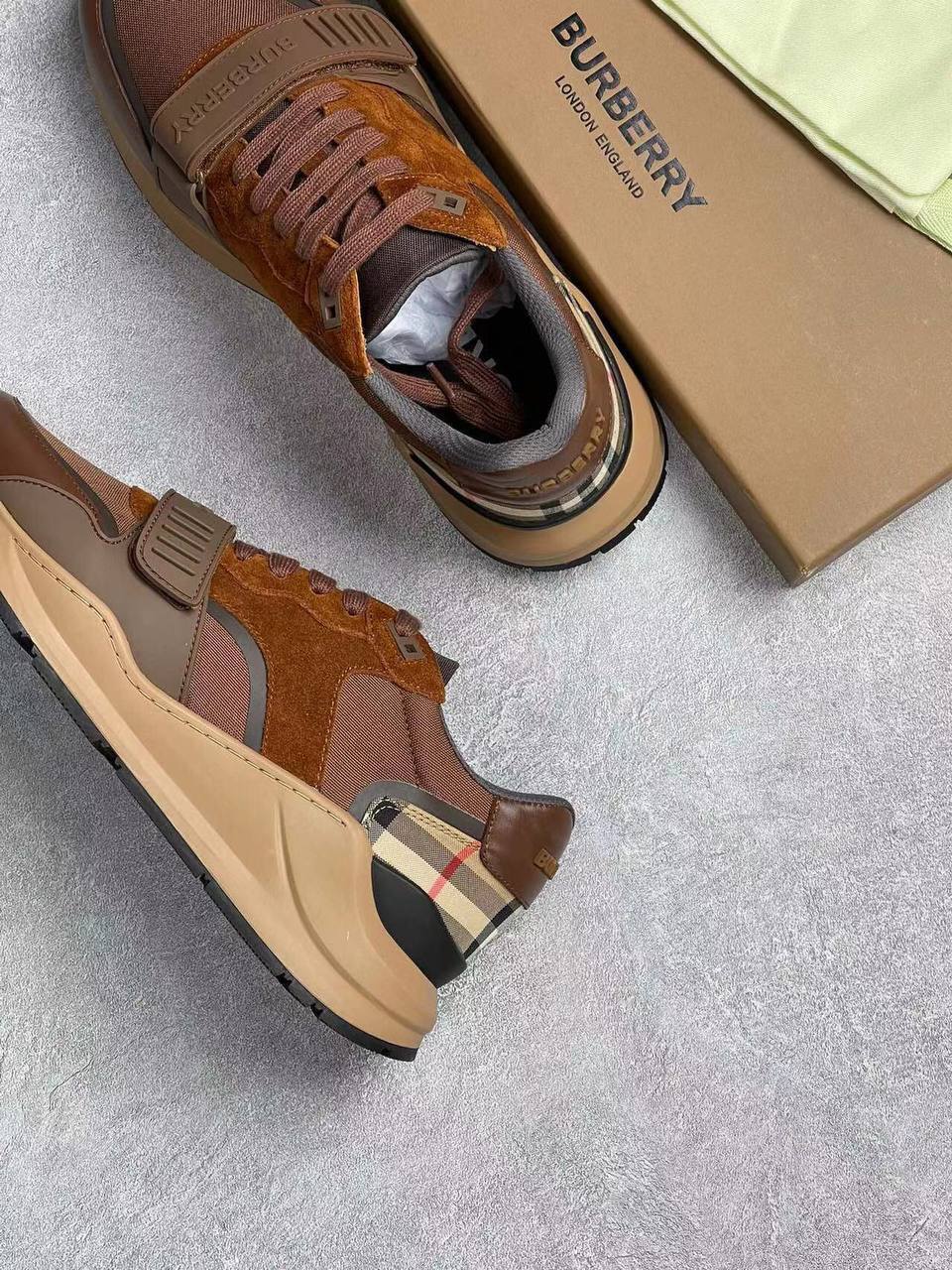 Burberry стильные кроссовки BP-19705 Burberry стильные кроссовки BP-19705