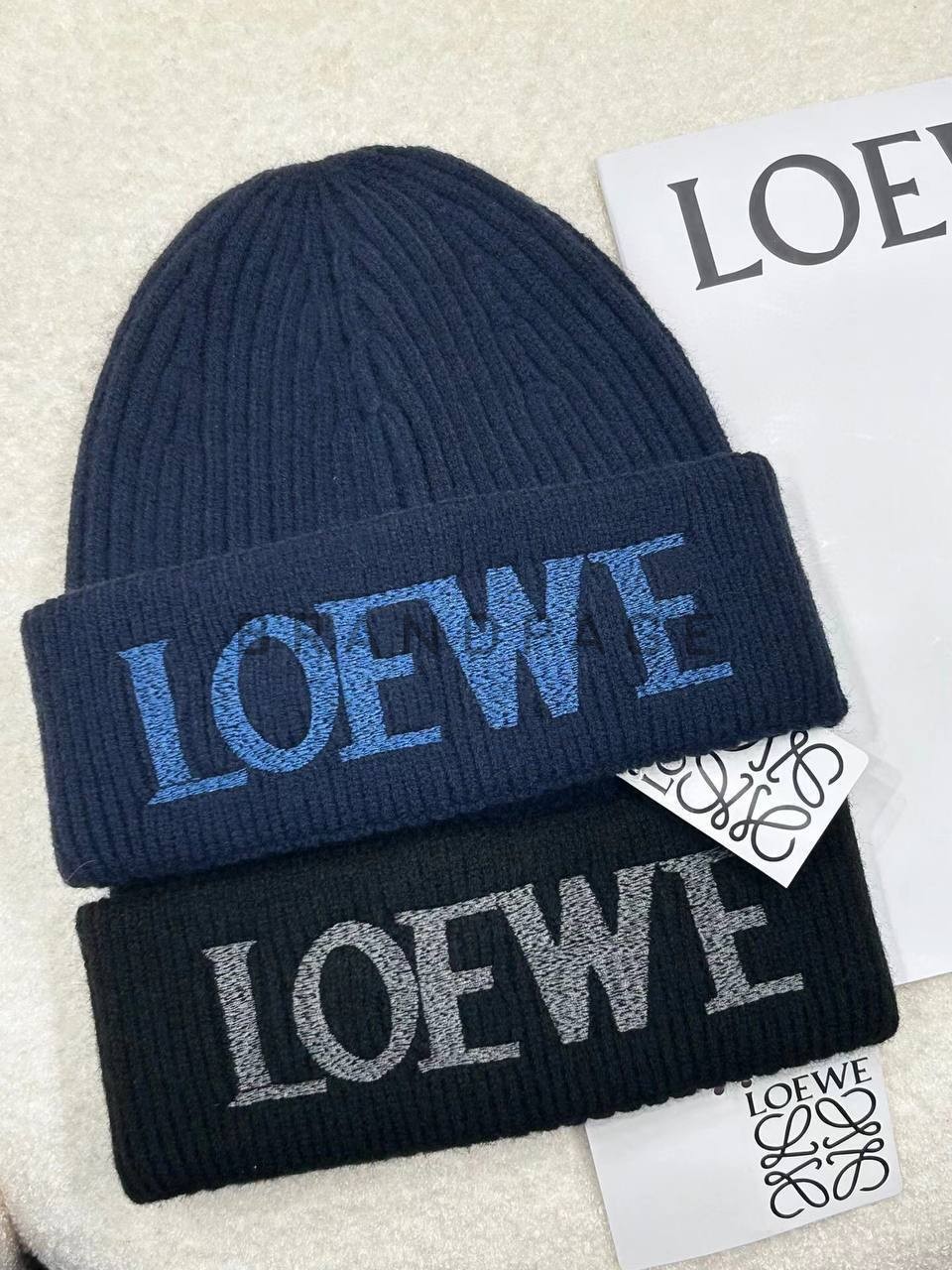 Шапка из шерсти Loewe BPLUX12428 Шапка из шерсти Loewe BPLUX12428