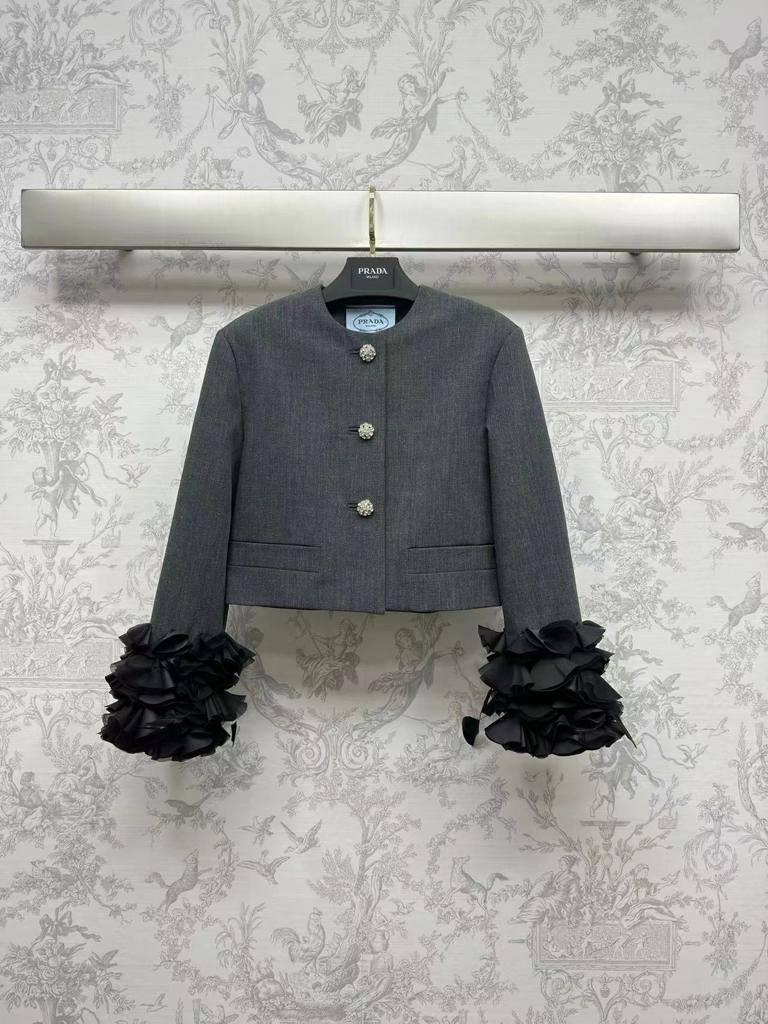 Трендовый жакет Prada BP-43942 Трендовый жакет Prada BP-43942