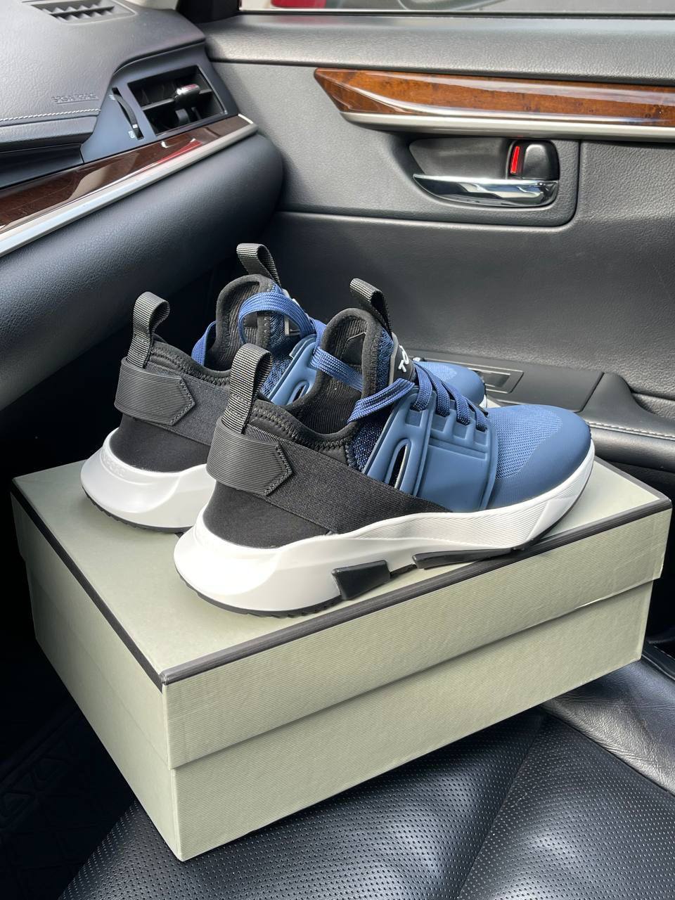 Tom Ford эксклюзивные кроссовки BP-15550 Tom Ford эксклюзивные кроссовки BP-15550