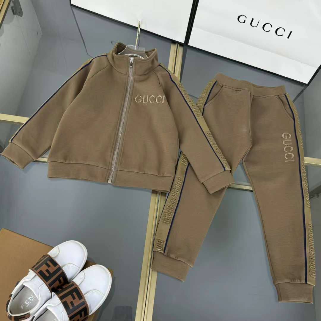 Gucci спортивный костюм BP-53496 Gucci спортивный костюм BP-53496