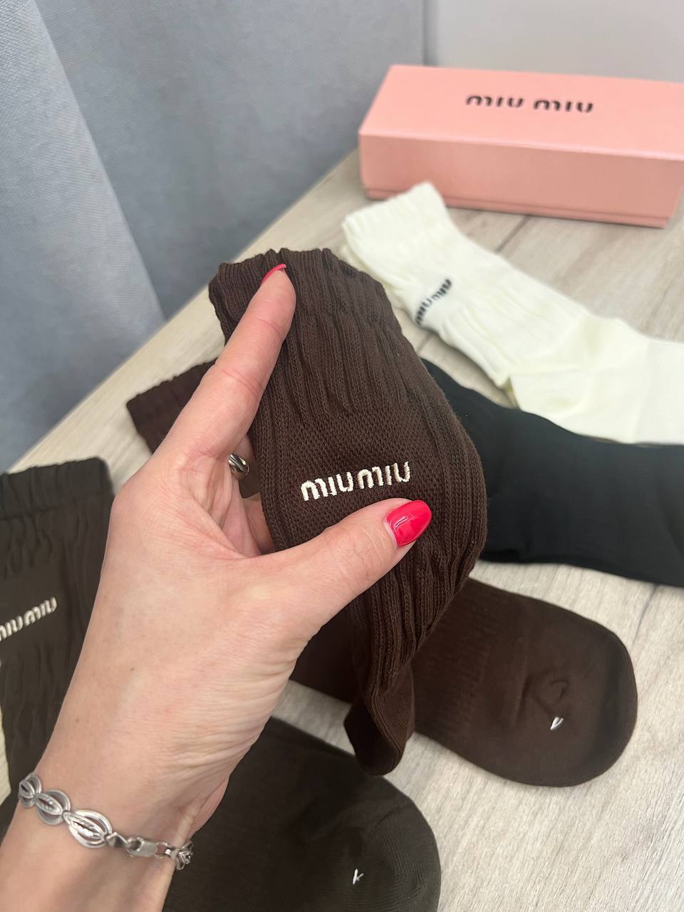 Носки повседневные Miu Miu BP-48824 Носки повседневные Miu Miu BP-48824